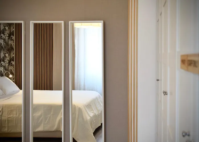 Apartment Pasitea - 1 Min Walk Tram To Duomo, Easy To Rho Fiera Mailand